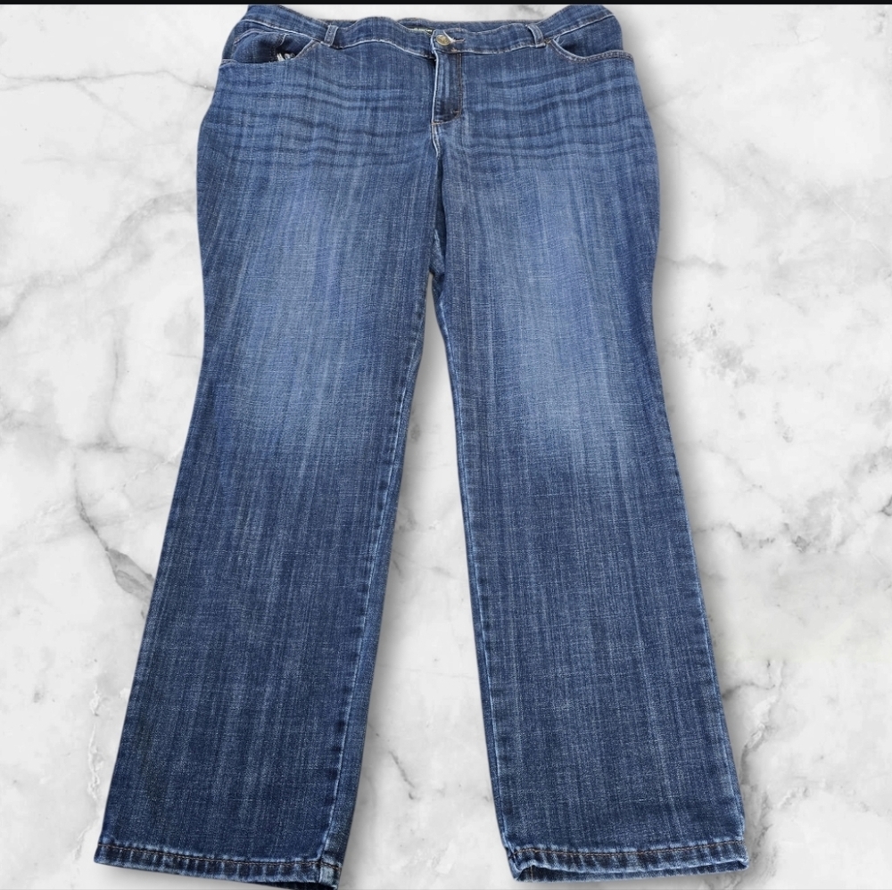 Women's Lee Plus Relaxed Fit Straight Leg Jeans (SIZE: 20W LONG)